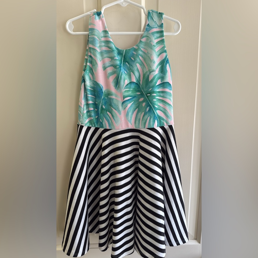Malia & Kai palm tree twirl dress size 6